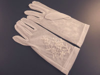 Перчатки №1 белые, сеточка с вышивкой